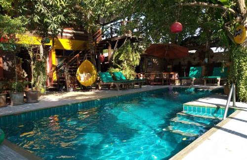 Tha Wang Tan Hotel | De Wiang Kum Kam