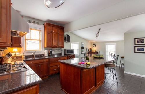 Historic Edgefield House | ‘Deacon's House’ in Nashville TV series! NEW!