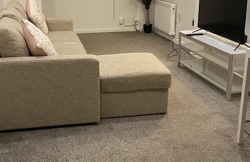 Kirkheaton Apartment | Dealhouse F7- Apartments
