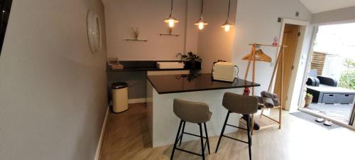 Wilpshire Apartment | Dean Clough Lodge - Contemporary self contained studio
