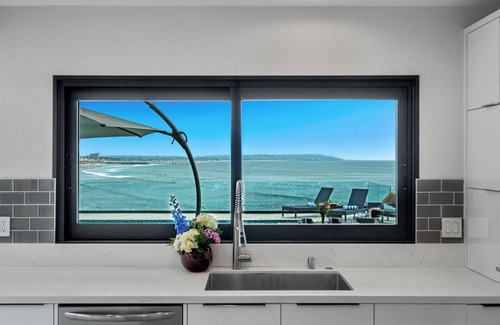 La Jolla House | December Specials/Pool/Views/Corporate Retreats
