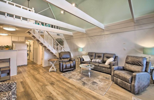 Lake Hamilton Cottage | Deck, Boat Slip + Views: Lake Hamilton Cabin!