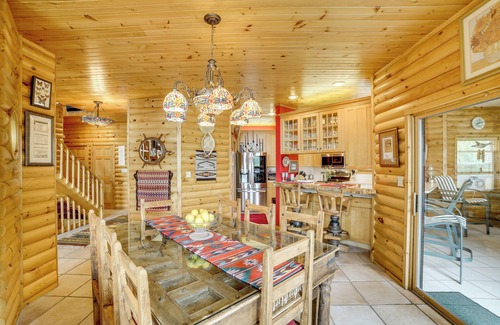 Shell Knob Cabin | Decks & Views: Spacious Cabin Near Table Rock Lake