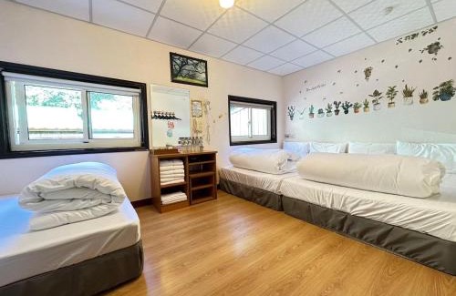 Zhuqi Hotel | Deep Forest Inn