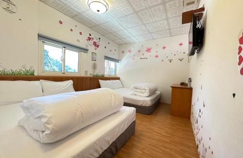 Zhuqi Hotel | Deep Forest Inn