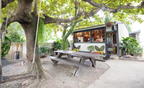 Luye House | Deer Crossing B&B