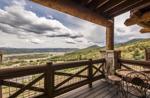 Deer Valley House | Deer Valley Slope Side Luxury.True Ski in/Ski Out Retreat