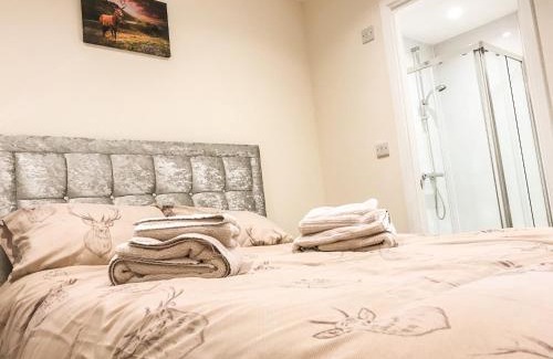 Blakeney Apartment | Deers Leap A modern new personal holiday let