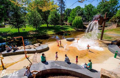 Bright Villa | DELANY VILLAS BRIGHT - Spa luxury on Delany Avenue