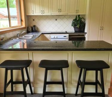 Bright Villa | DELANY VILLAS BRIGHT - Spa luxury on Delany Avenue