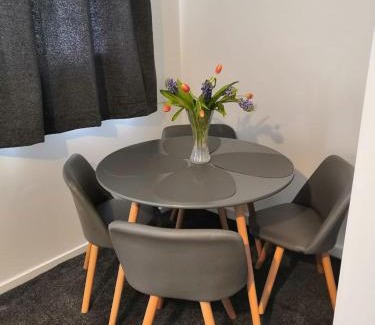 Newham Apartment | Delight Apartment, Close to Excel, London City Airport & O2!