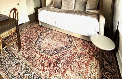 Dilworth Apartment | Delightful 2-bedroom Apartment Home in Charming Dilworth Area of Charlotte