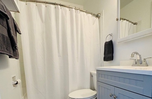 Dilworth Apartment | Delightful 2-bedroom Apartment Home in Charming Dilworth Area of Charlotte