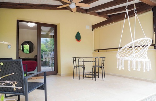 Palermo Villa | Delightful and refined villa nestled in a green oasis in the city