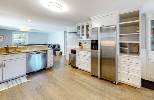 Cataumet House | Delightful coastal escape near the bay with large yard, gas grill, & free WiFi