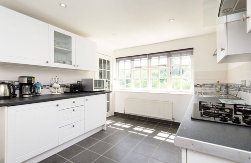 West Looe House | Delightful pet friendly cottage for 6
