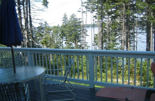 Friendship Cottage | Delightful, Secluded Seaside Cottage at Martin Point