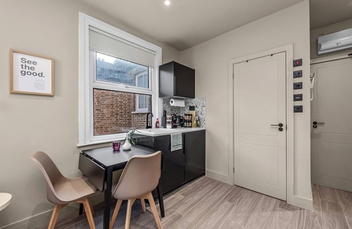 Peckham Apartment | Delightful studio in London with WiFi