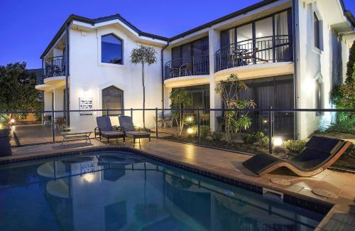 Nelson Apartment | Delorenzo Studio Apartments