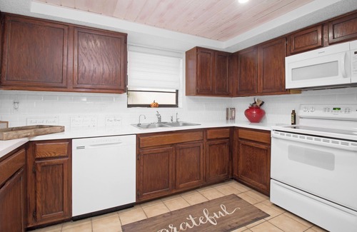 Delray Beach Condo | DELRAY BEACH'S BEST SECRET! - Walk to Beach, Shops, Restaurants, Atlantic Avenue