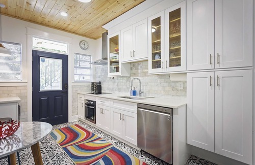 Seminole Heights Apartment | Deluxe 1-BR Apt Near Ybor and Downtown