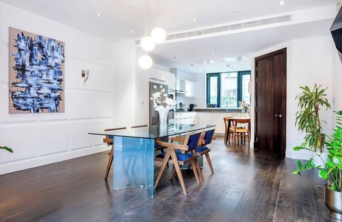 Camden Town with Primrose Hill House | Deluxe and Peace in Primrose Hill