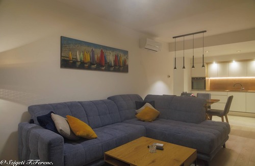 Rijeka Apartment | Deluxe Apartment Kantrida