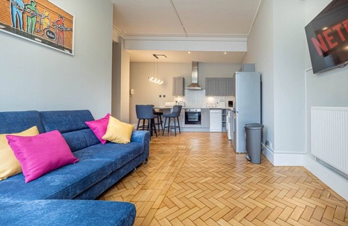Liverpool City Centre Apartment | Deluxe Apartment - LuxLiv Fenwick Suite