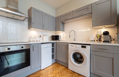 Liverpool City Centre Apartment | Deluxe Apartment - LuxLiv Fenwick Suite