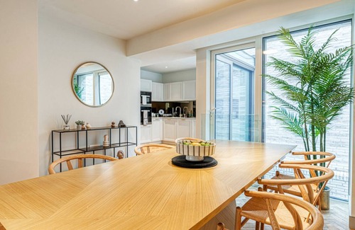 Westminster Apartment | Deluxe apartment near Westminster Abbey