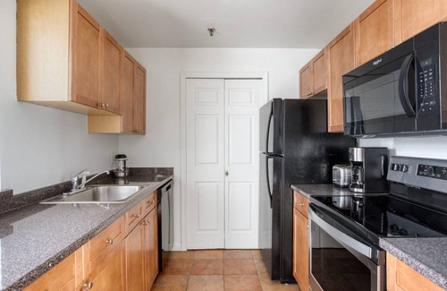 Cambridgeport Apartment | Deluxe Central Square 1BR w/Fitness, walk to Shopping, by Blueground