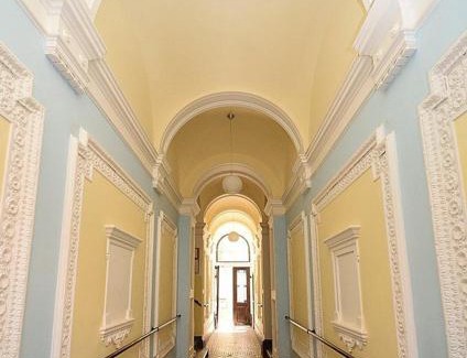 Mala Strana Apartment | Deluxe Charles Bridge Apt Old Town, Garden View, city centre