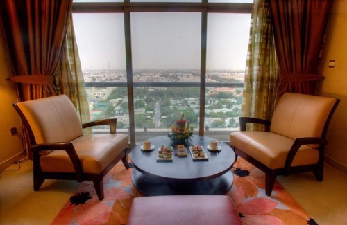 Abu Dhabi Apartment | Deluxe King Suite Near Corniche Beach By Luxury Bookings