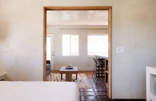 Imperial Beach Apartment | Deluxe One Bedroom King Suite Oceanview
