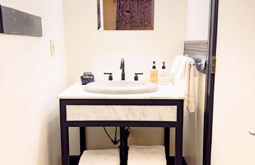 Bisbee Hotel | Deluxe Room at The Block