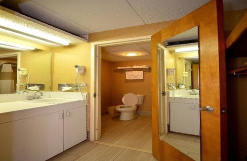 Somerset Hotel | Deluxe Room, Two Queen Beds