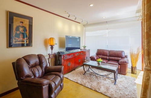 Old City House | Deluxe Town House in the Old City