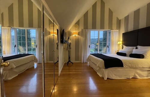 Camargo Villa | Deluxe Villa With Swimming Pool,garden and Spa, 6 km to the Beach