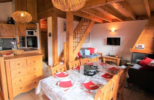 Hauteluce Apartment | Demi-Chalet 4 Pièces, 8 Pers. aux Saisies - FR-1-594-304