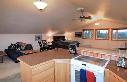 Healy House | Denali King Suite with Amazing Views