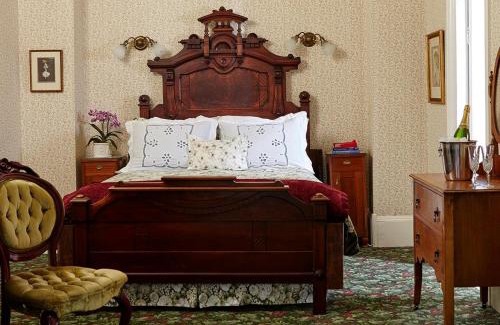 Little River Hotel | Dennen's Victorian Farmhouse