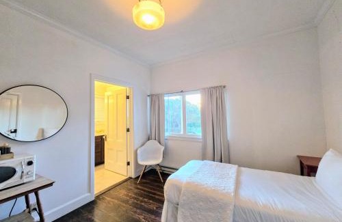 Little River Hotel | Dennen's Victorian Farmhouse