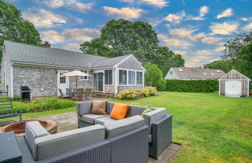 South Dennis House | Dennis Retreat 4 Mi to Mayflower Beach!