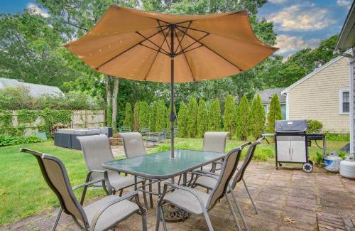 South Dennis House | Dennis Retreat 4 Mi to Mayflower Beach!