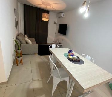 Rosario Apartment | Departamento 2 hab con patio y parrilla