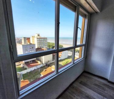 San Bernardo del Tuyu Apartment | Departamento de un ambiente vista al mar