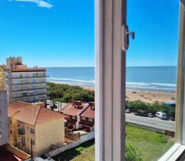 San Bernardo del Tuyu Apartment | Departamento de un ambiente vista al mar