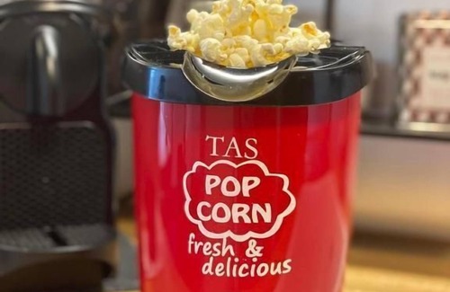 Sankt Moritz-Bad Apartment | Derby 33