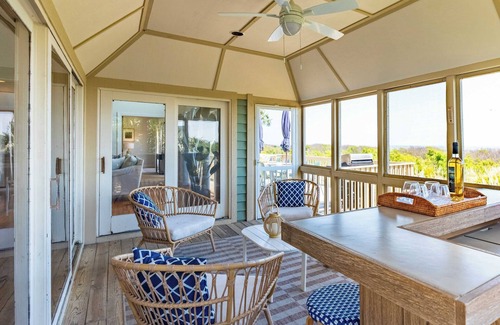 Isle of Palms House | Derby by Avantstay Beautiful Oceanfront Home w/Incredible Views
