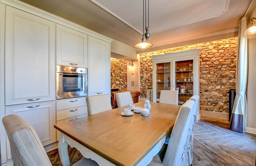 Desenzano del Garda City Centre Apartment | DesenzanoLoft : La Vite Luxury Appartment 1 CIN IT017067C2HOLOZDF9